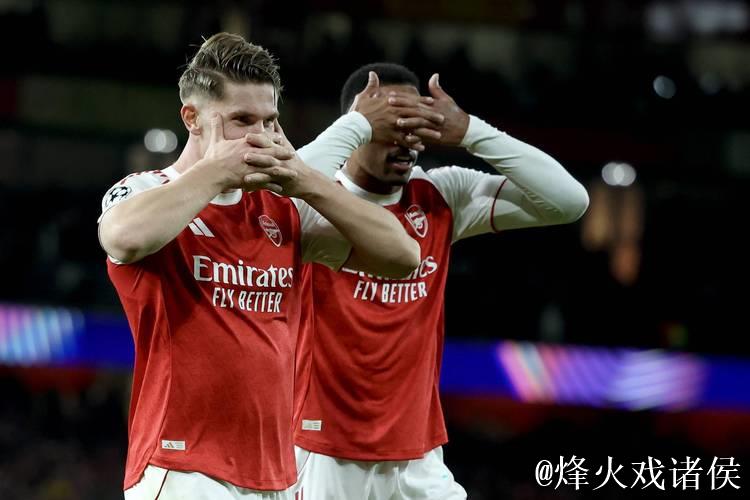 阿森纳3:1取胜:关键换人显神威,诺伊尔失误难阻强势 阿森纳3:1取胜:关键换人显神威,诺伊尔失误难阻强势